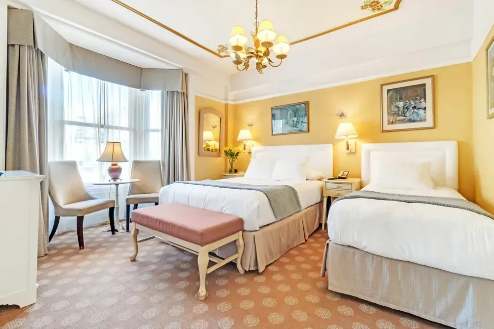 Triple Room, view 3