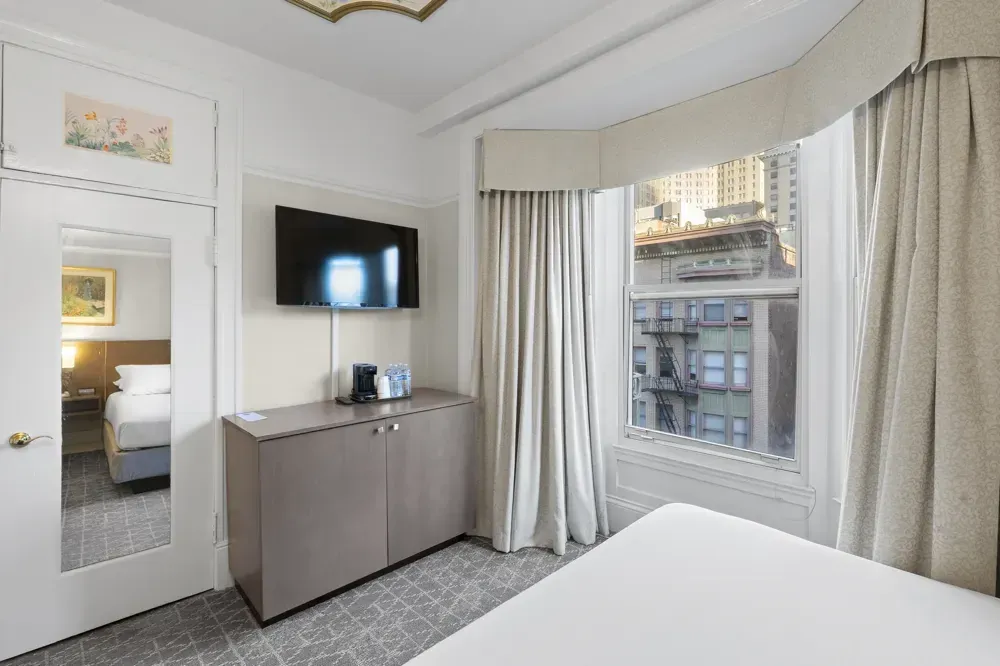 Two Queen Beds, view 4