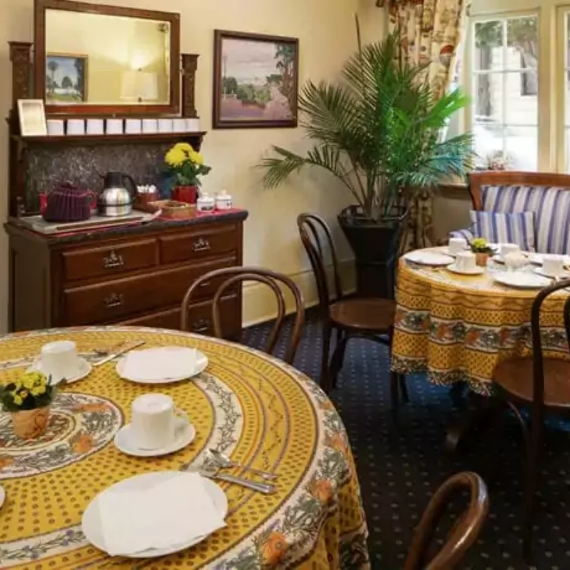 6 Reasons to Stay in a Bed and Breakfast Near Union Square SF